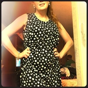 Pokia dot mid Knee wavy dress